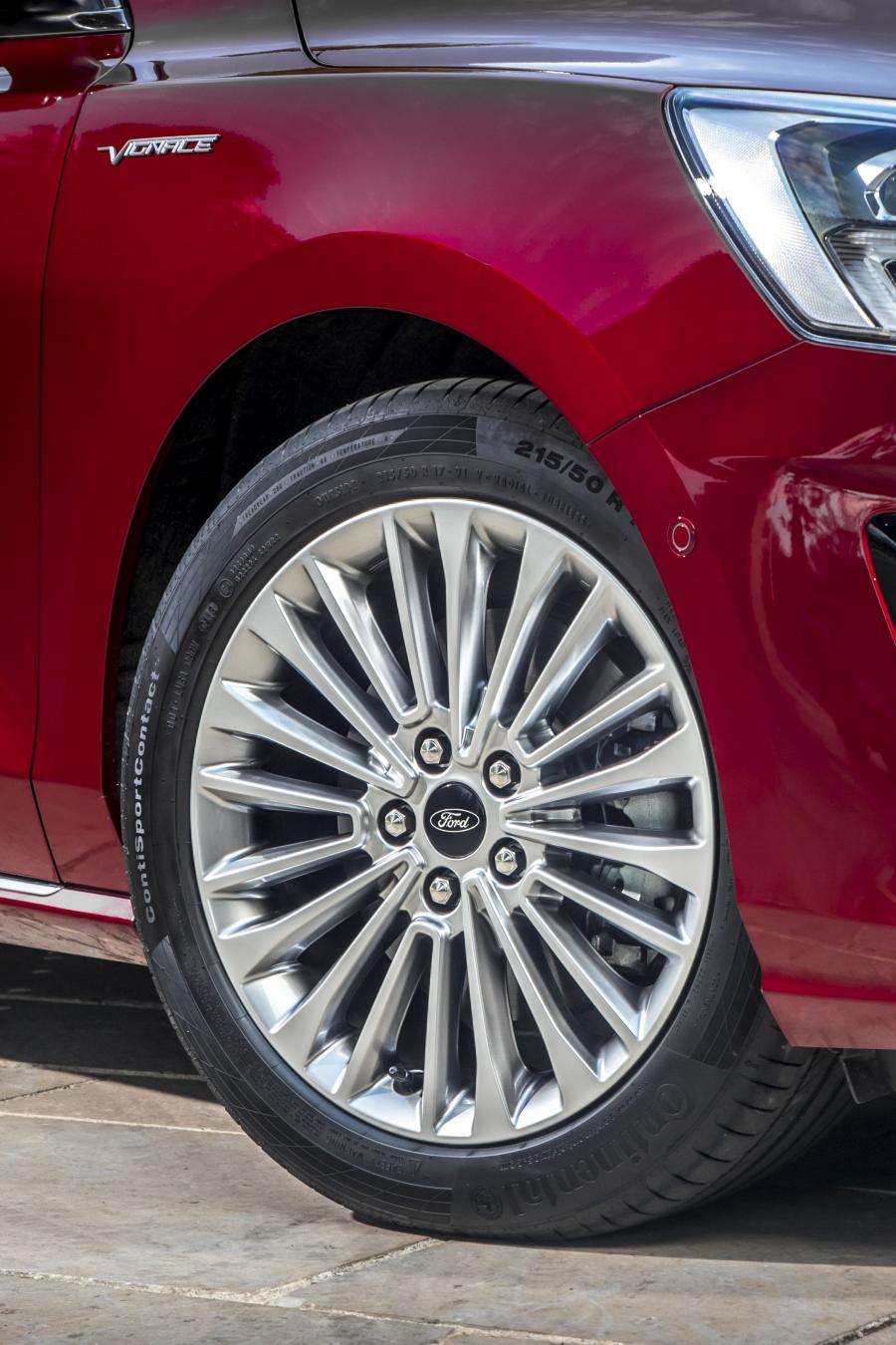 Колеса Ford Focus Vignale Turnier 2018 года  (WW) (фото 35 из 40)
